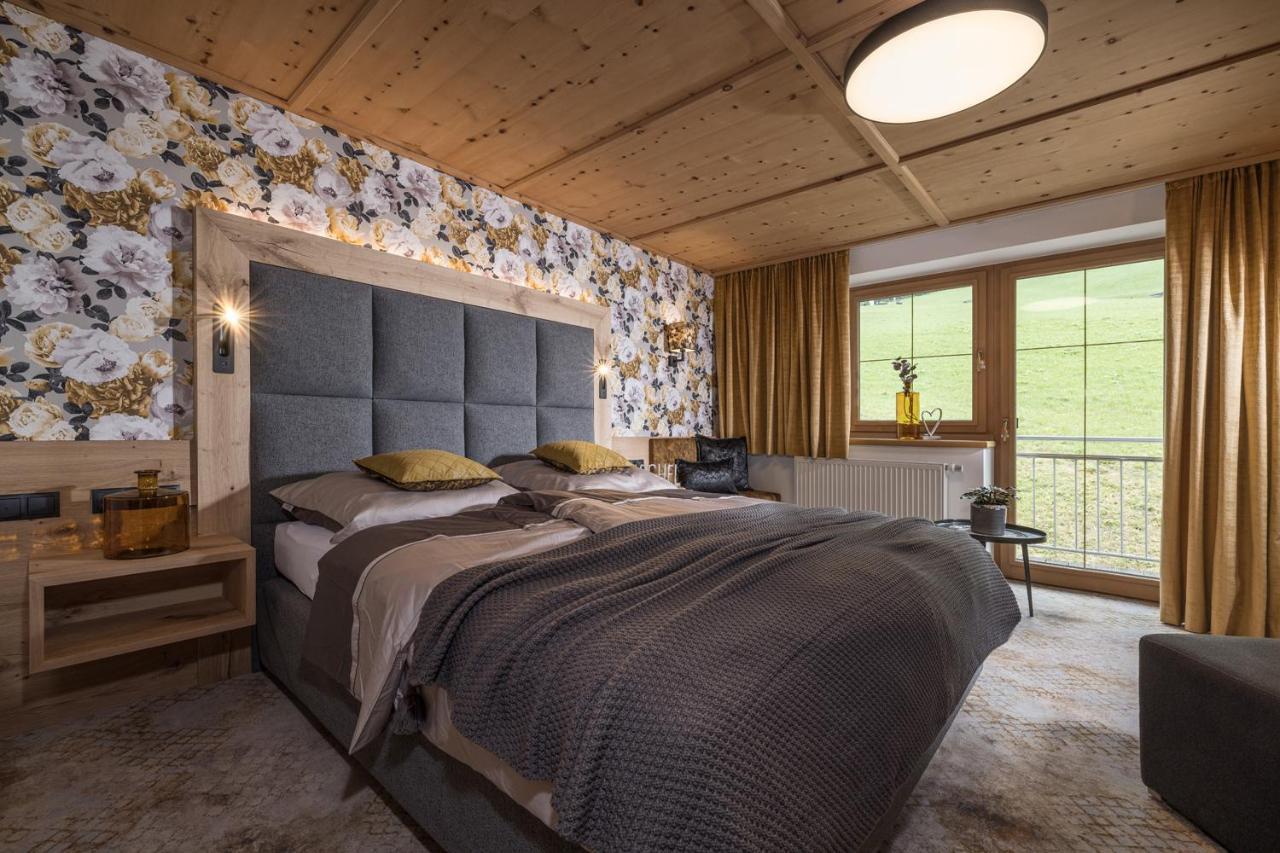 Hotel Burgschrofn ทักซ์ ภายนอก รูปภาพ