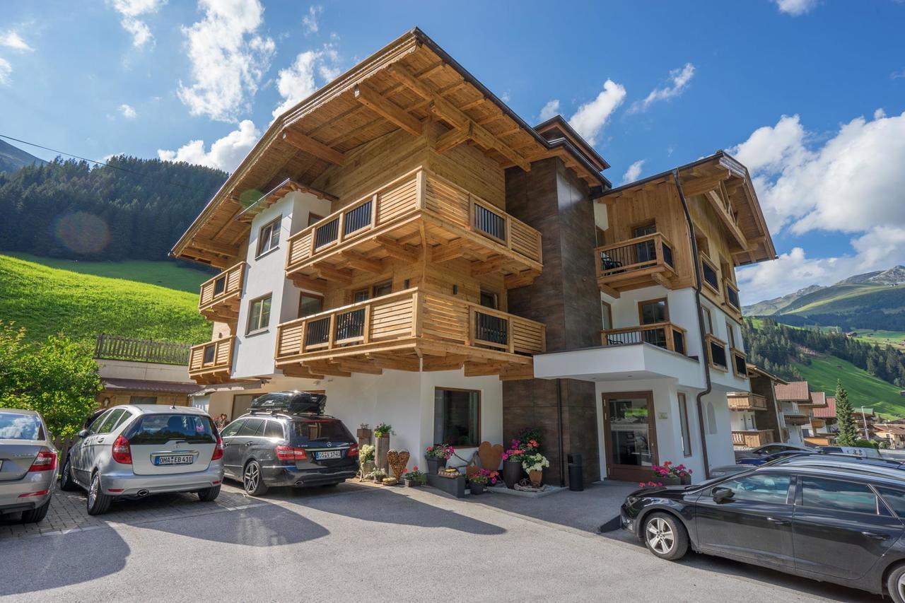 Hotel Burgschrofn ทักซ์ ภายนอก รูปภาพ